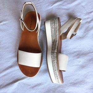 Lucky Brand Platform Sandals